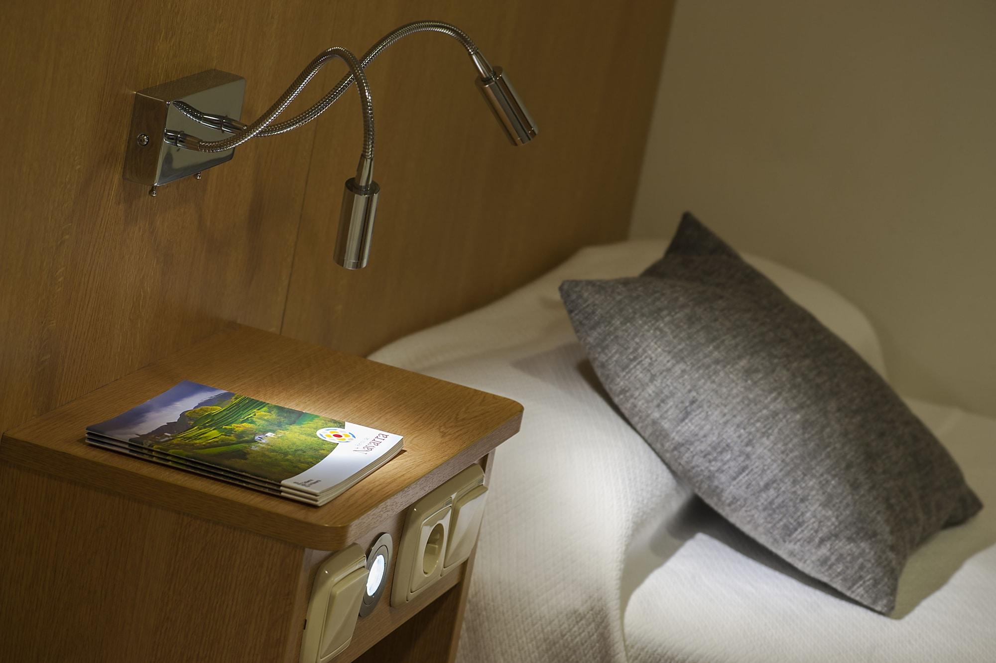 Iraipe Izaga Hostal Noáin Exteriér fotografie